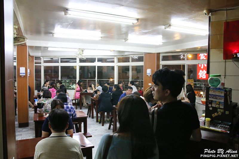台北寧夏夜市》橋頭燒麻糬.劉芋仔蛋黃芋餅.環記麻油雞.豆花庄 @Alina 愛琳娜